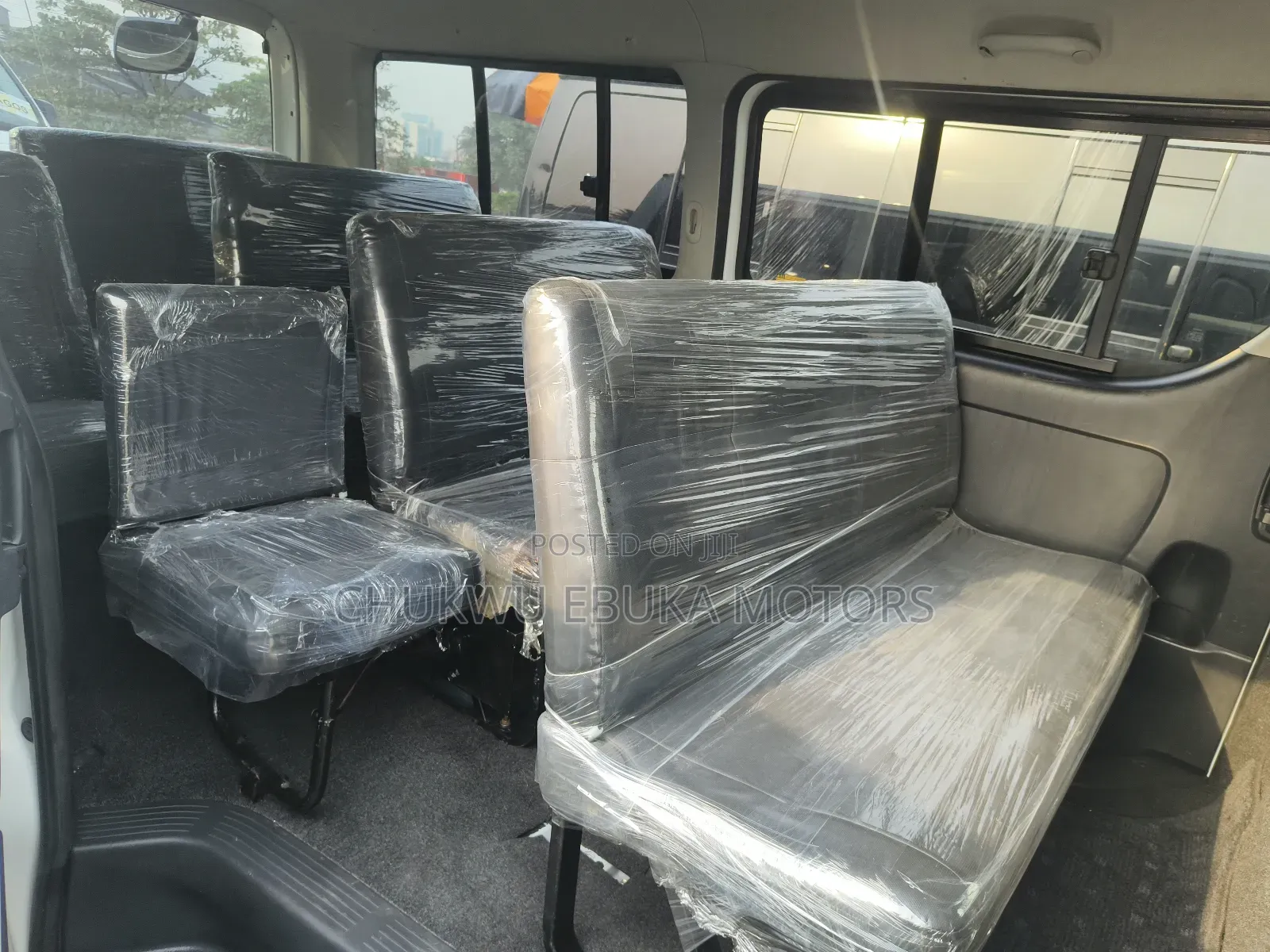 Toyota HiAce 2013 White