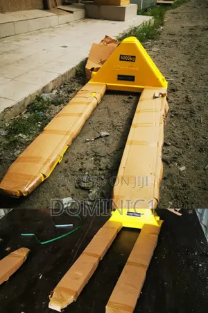 5 Tons Pellet Truck Heavy Duty