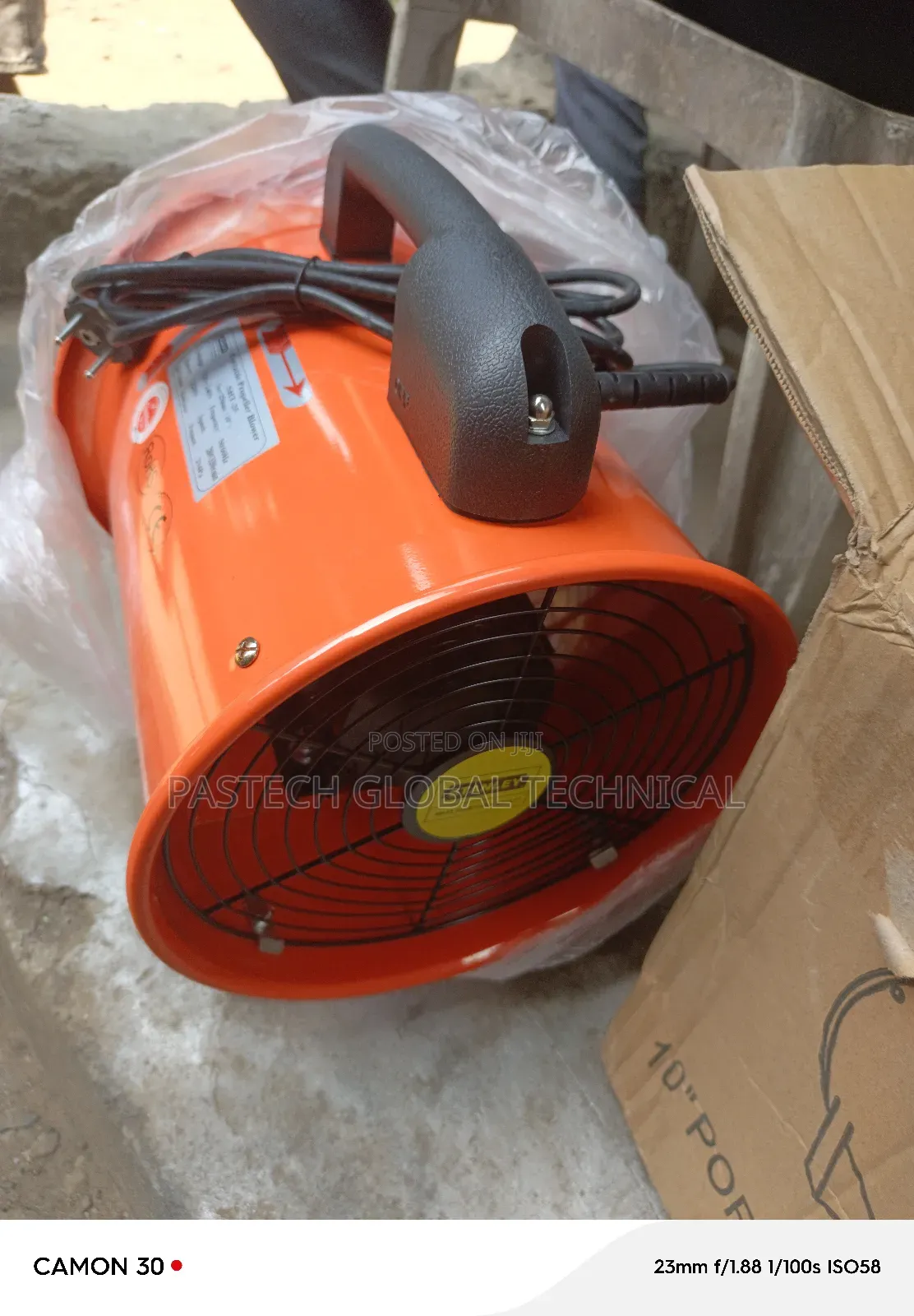 10" Portable Ventilator With a 5m Hose 220v-240v