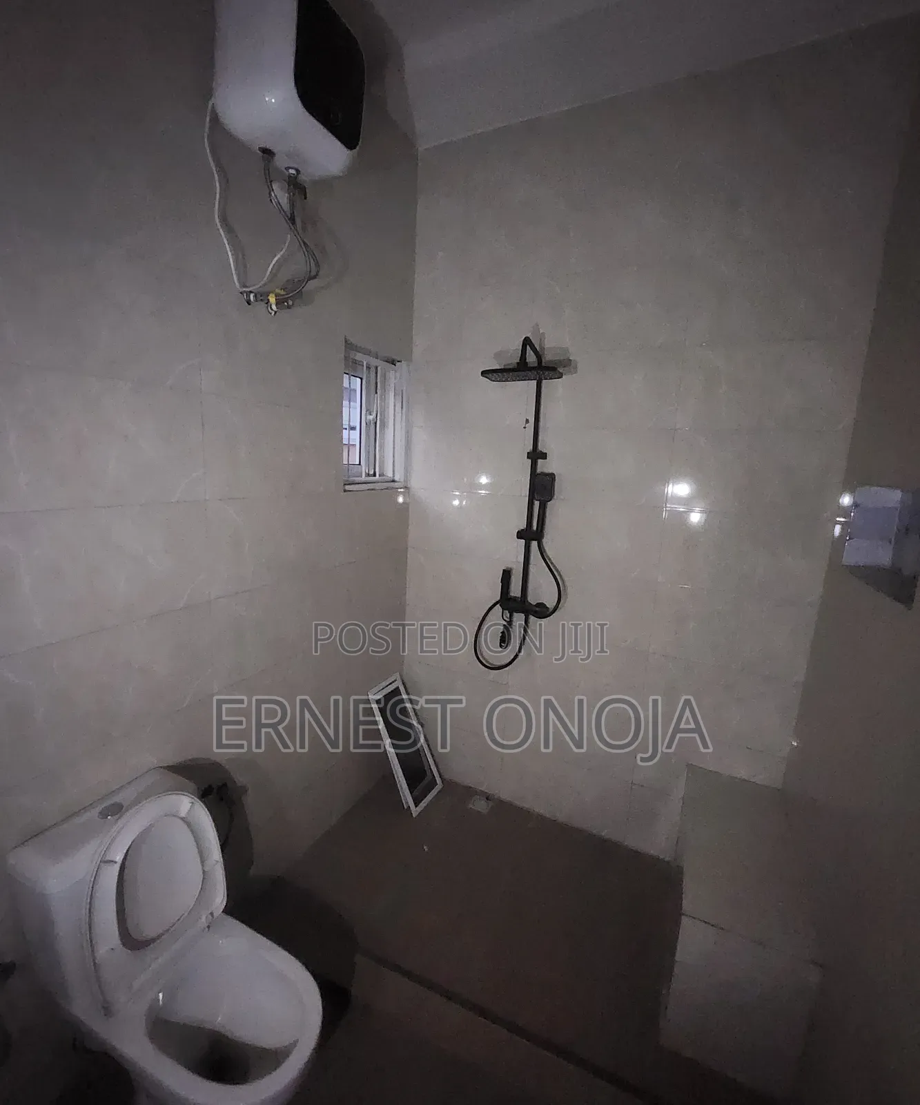 3bdrm Bungalow in Efab Queens Estate for sale