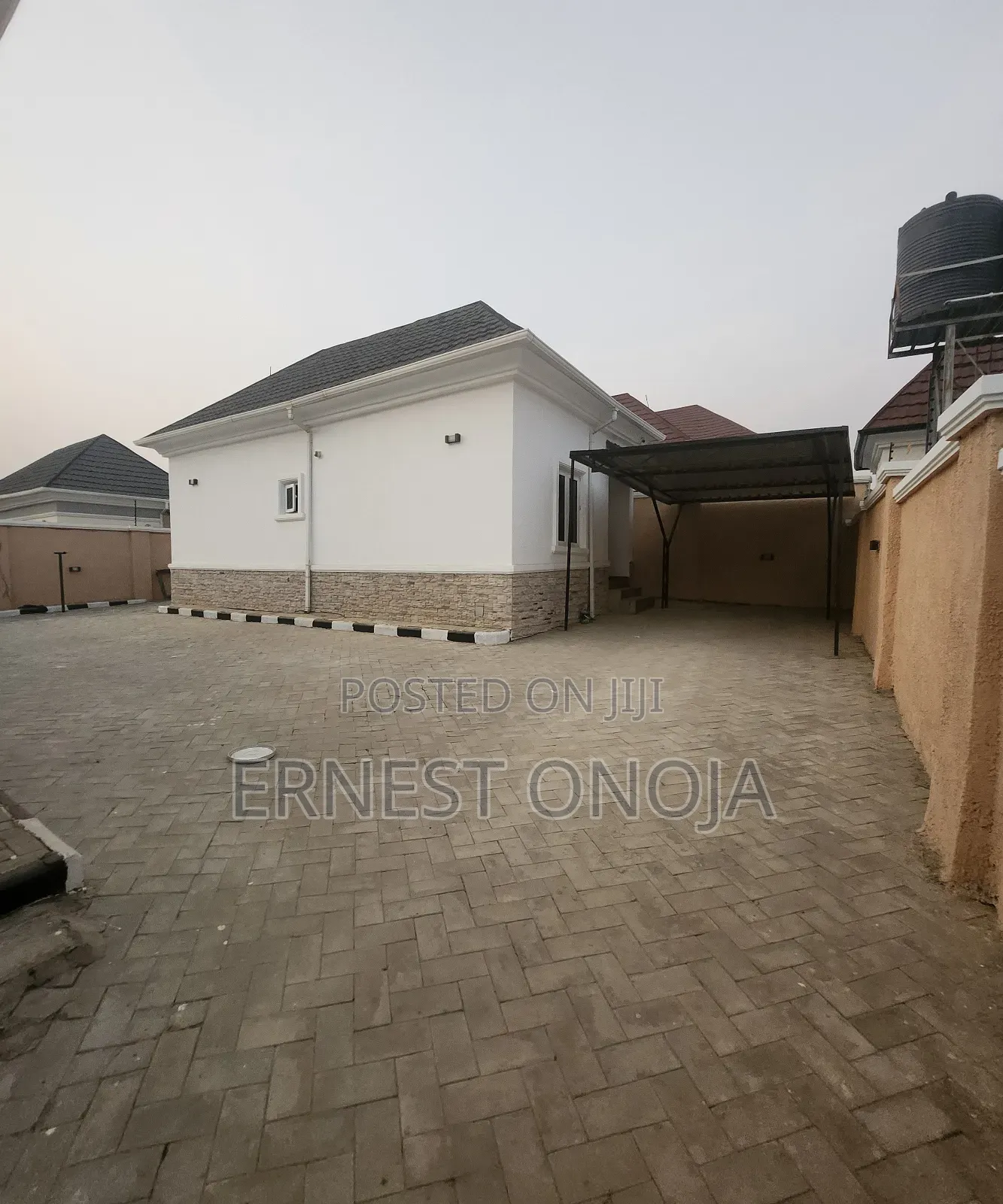 3bdrm Bungalow in Efab Queens Estate for sale