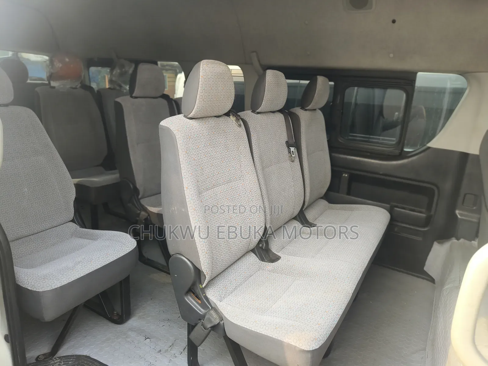 Toyota HiAce 2013 White