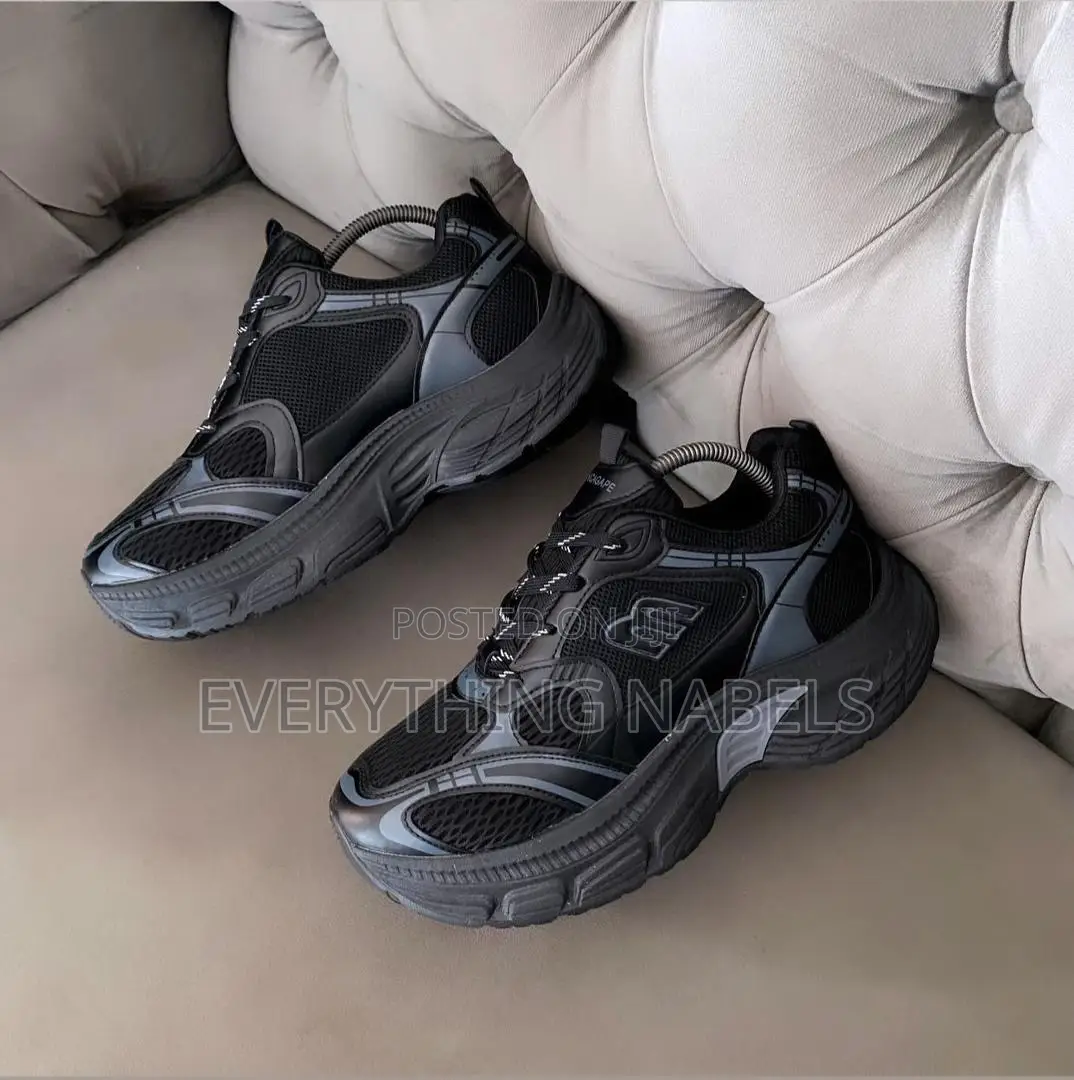 Great-B Sneakers