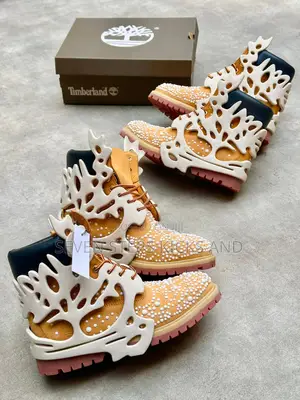 Originally Quality Swarovski & Pearl Luxury Timberland Boot