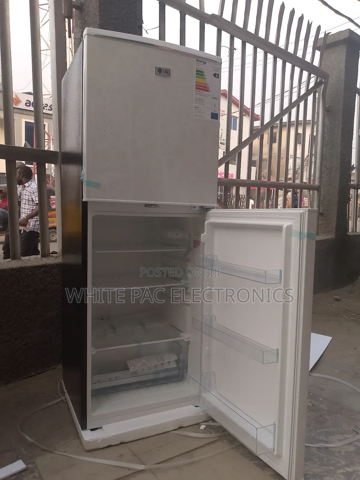 Original>LG Fast Performance 270L Fridge Double Door > 2yrs