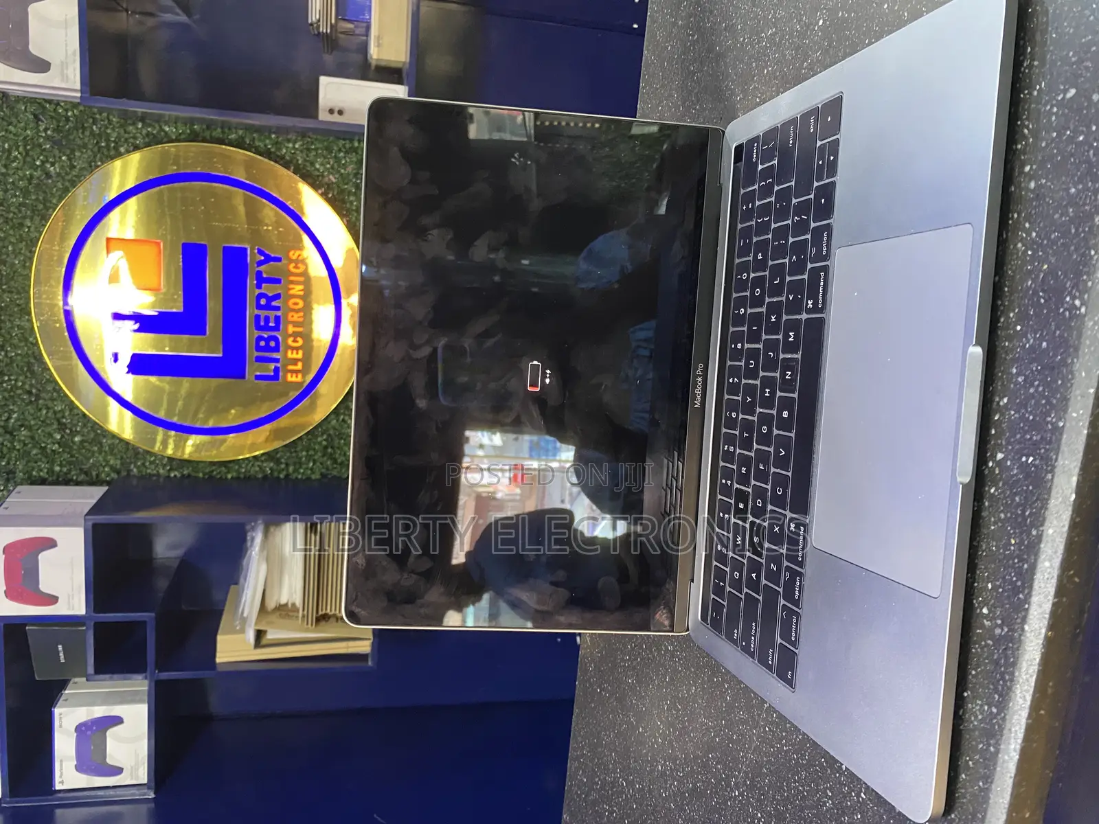 Laptop Apple MacBook Pro 2017 16GB Intel Core I7 SSD 1T