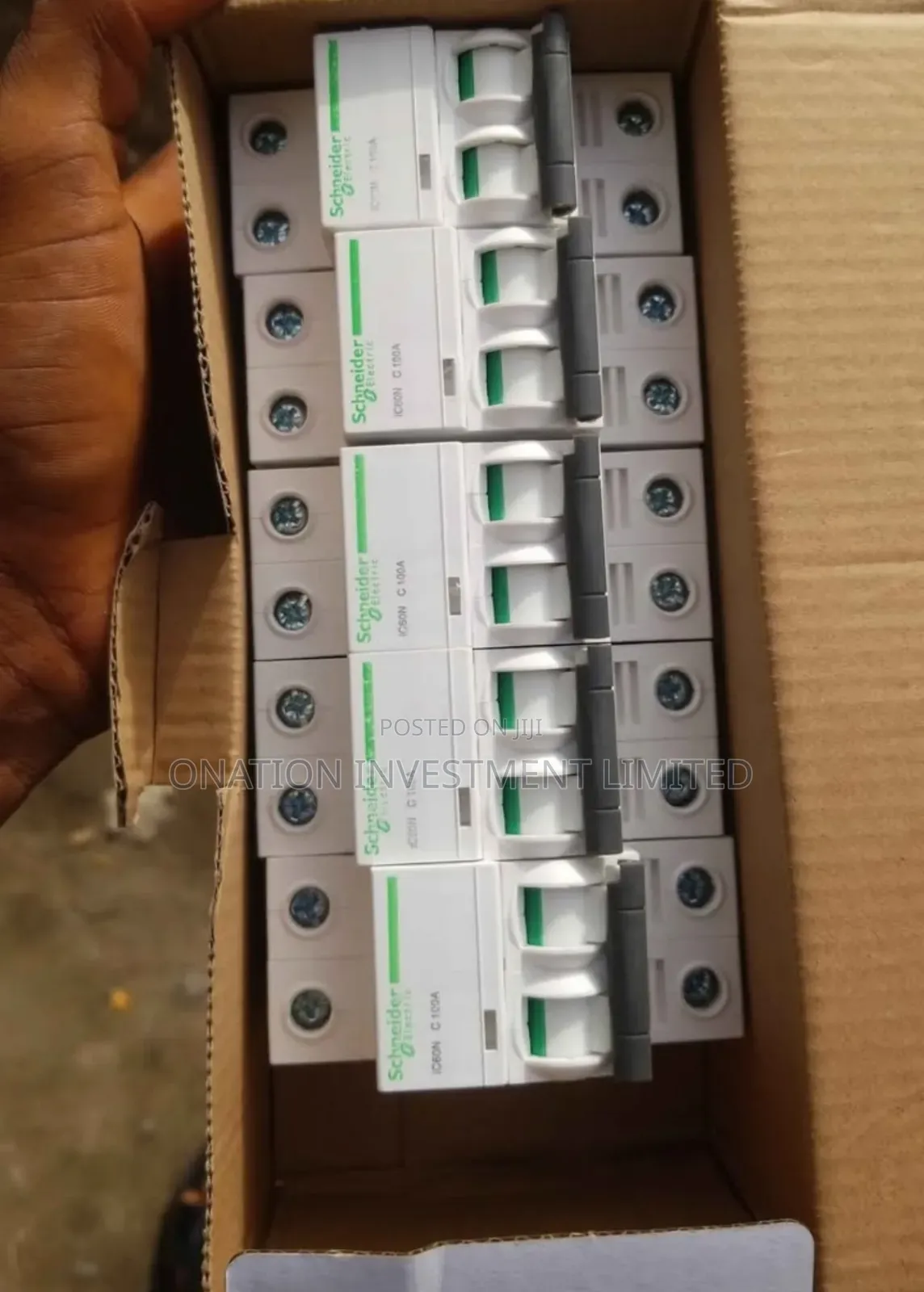 100A Ac/Dc Breakers 2P Schneider