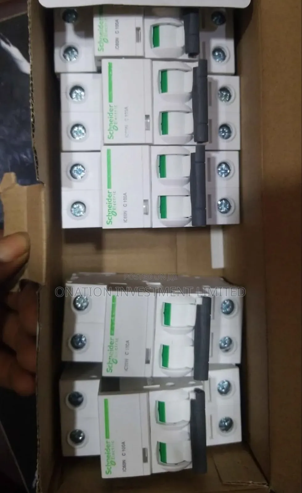 100A Ac/Dc Breakers 2P Schneider
