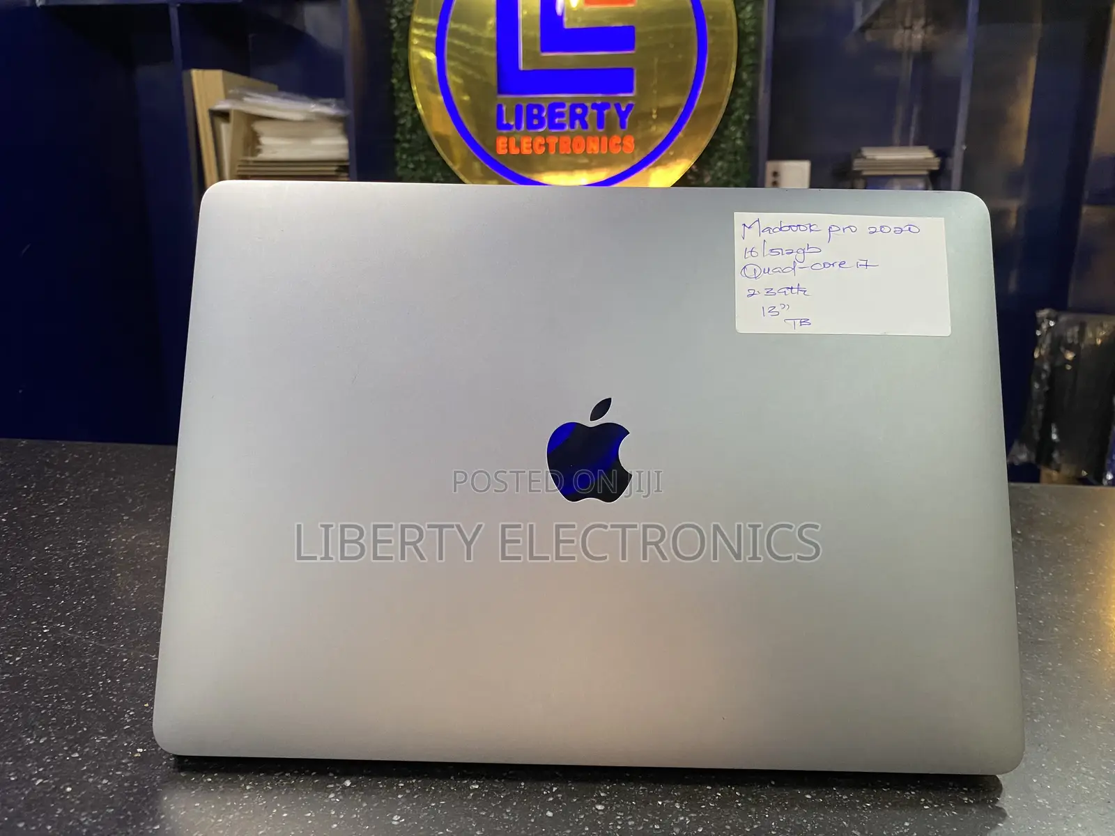 Laptop Apple MacBook Pro 2020 16GB Intel Core I7 SSD 512GB