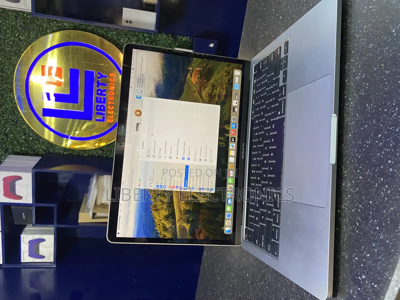 Laptop Apple MacBook Pro 2020 16GB Intel Core I7 SSD 512GB
