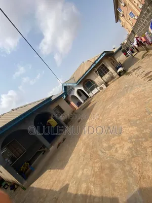 Furnished 2bdrm Bungalow in Alimosho for sale