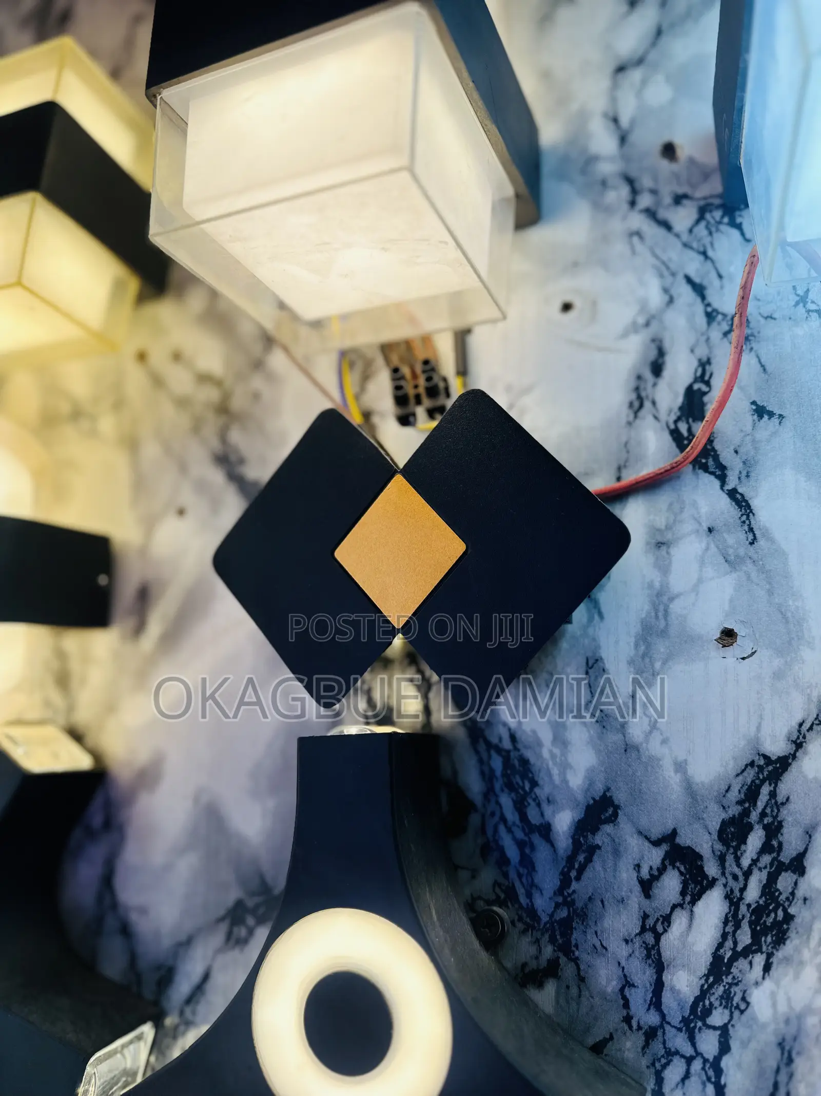 Leds Indoors/ Outdoors Wall Light
