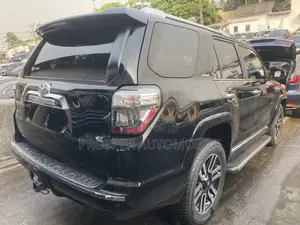 Toyota 4-Runner 2017 Black