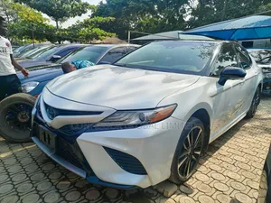 Toyota Camry 2020 White