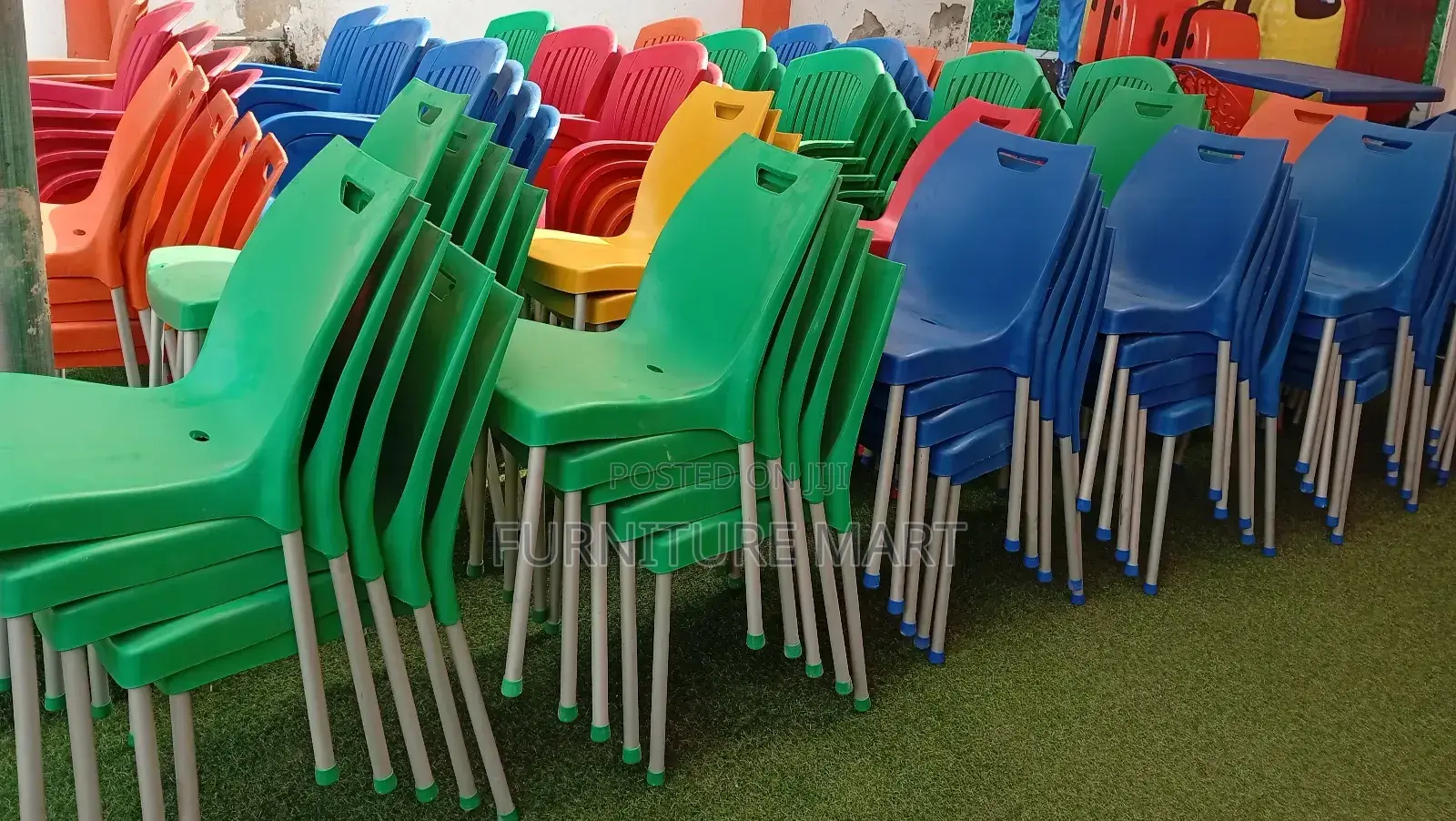 Strong Armless Plastic Chairs With Iron Legs