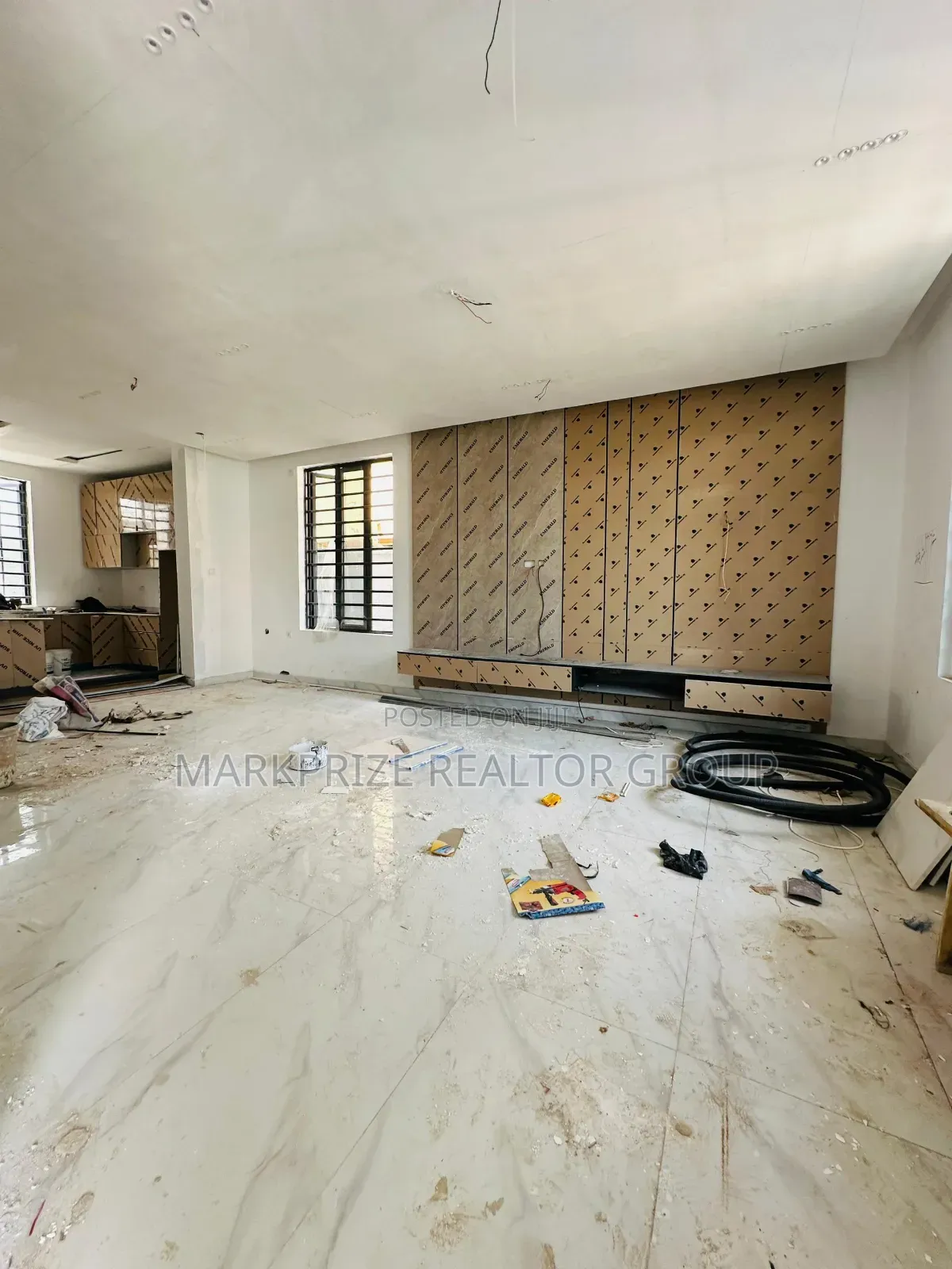5bdrm Duplex in Adeniyi Jones Ikeja for sale