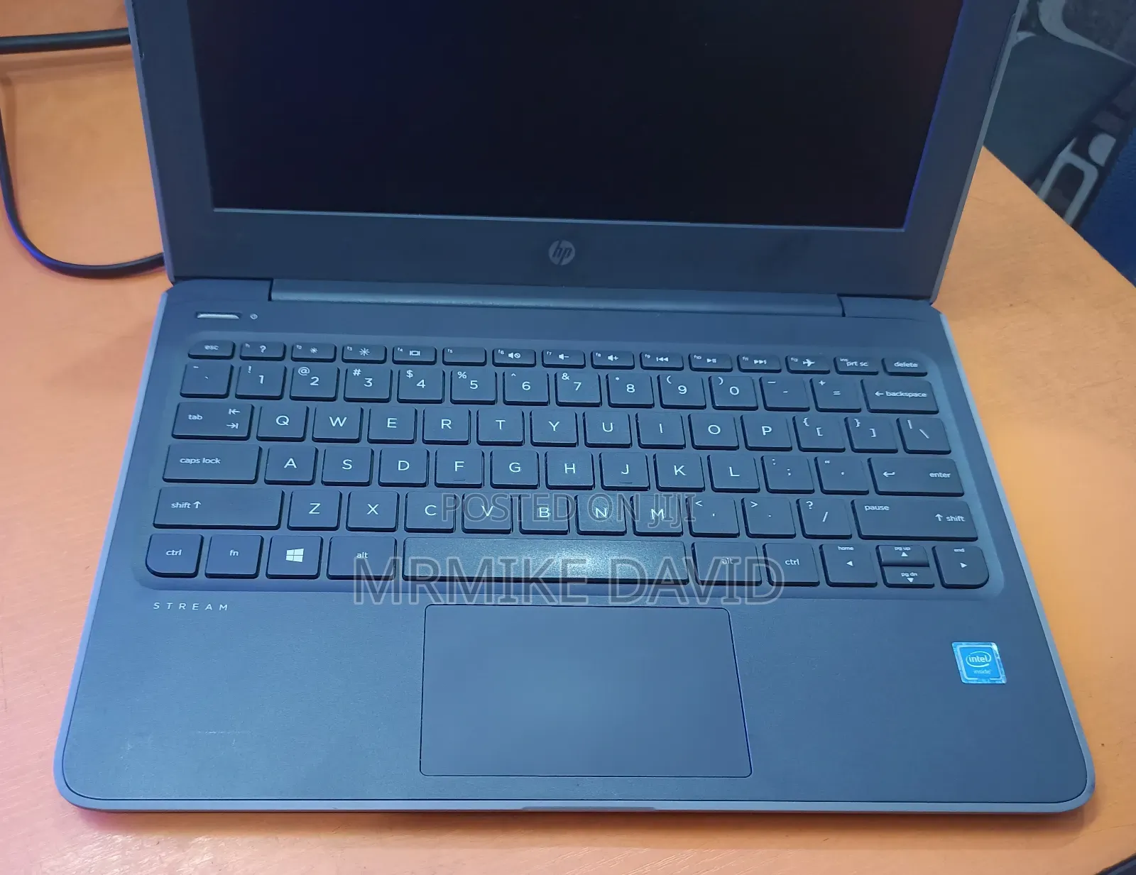 Laptop HP Stream Laptop 4GB Intel Celeron SSD 60GB