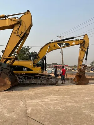 Cat Excavator 323 Dl - Company Standard Use