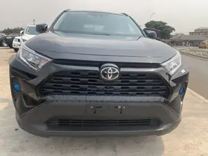 Toyota RAV4 XLE 2021 Black