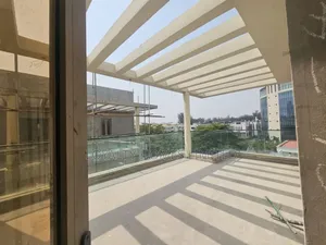 5bdrm Duplex in Banana Island for sale