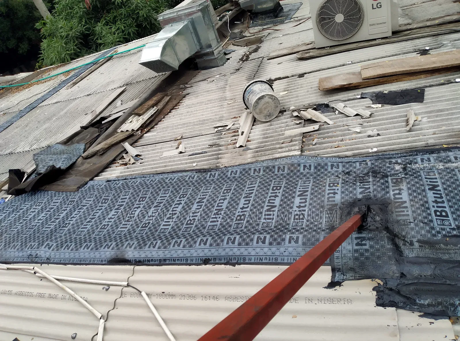 Felt Work for Leaking Decking, Walls Crack