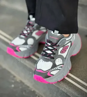 Quality Balencagape Sneakers.