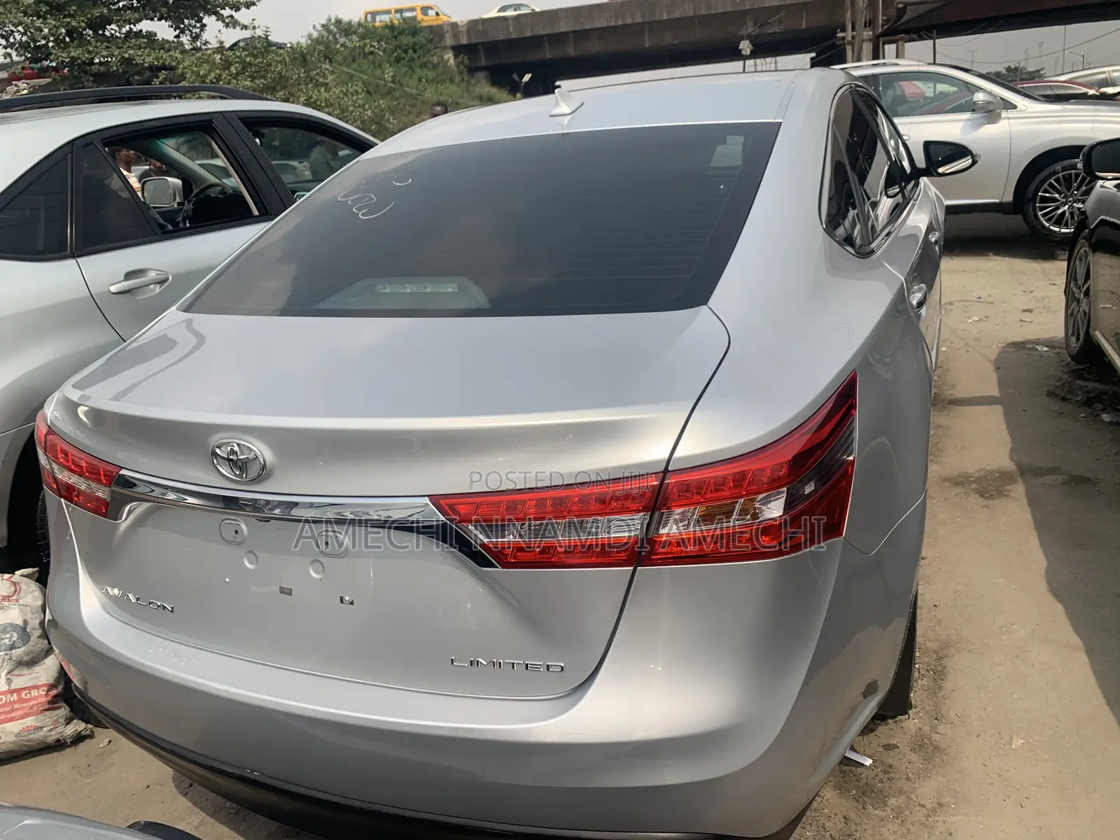 Toyota Avalon Limited Sedan FWD (3.5L 6cyl 6A) 2013 Silver