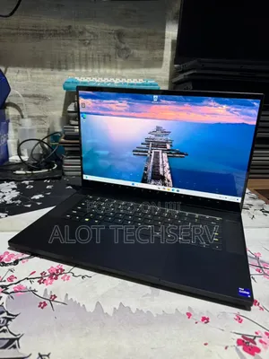 Photo - Laptop Razer Blade Advanced 32GB Intel Core i9 SSD 2T
