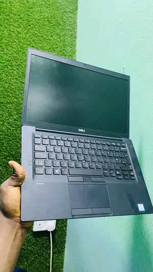 Photo - Laptop Dell Latitude 7480 8GB Intel Core I5 SSD 256GB