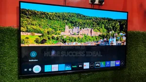 Samsung 43 Inch Crystal UHD AU8000 Series Smart 4K TV