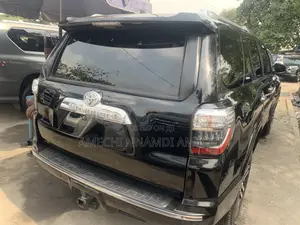Toyota 4-Runner Limited 4x4 2019 Black