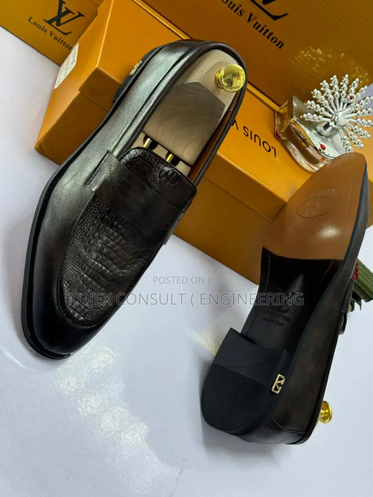 Louis Vuitton Flat Men Shoe Available