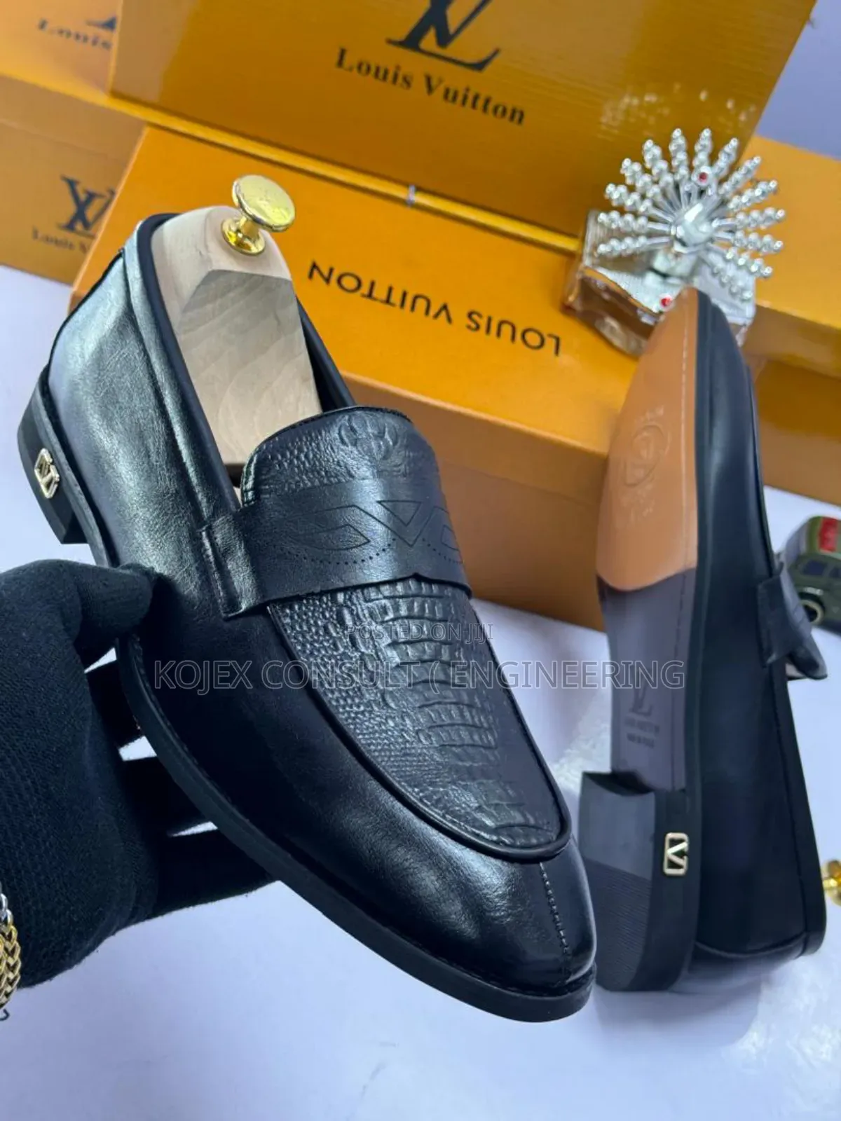 Louis Vuitton Flat Men Shoe Available