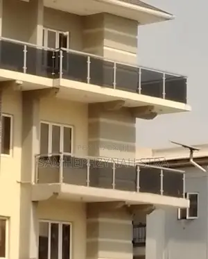 Glass/Stainless Balcony