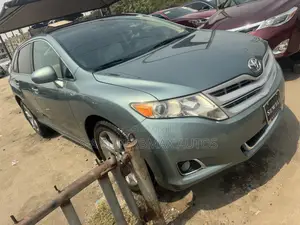 Toyota Venza V6 AWD 2010 Green