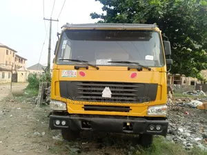CNHTC Howo 2015 Yellow