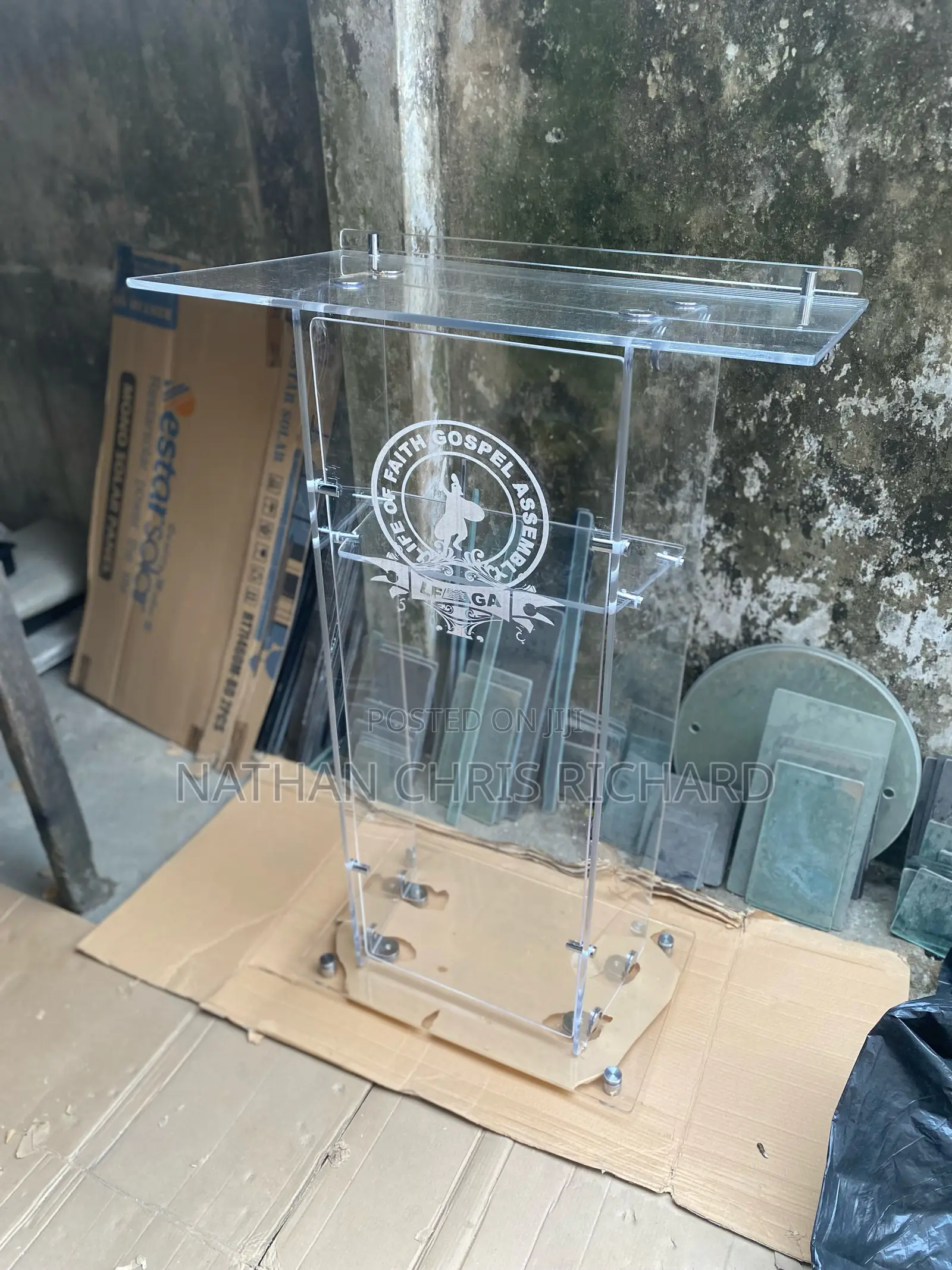 High Quality Luxury Unbreakable Preaching Pulpit