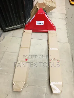 Pallet Truck ( Toyota).