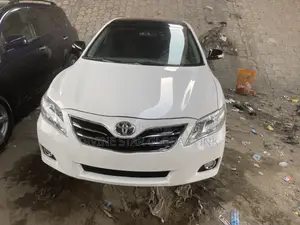 Toyota Camry 2010 White