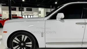 Rolls-Royce Cullinan Base 2019 White