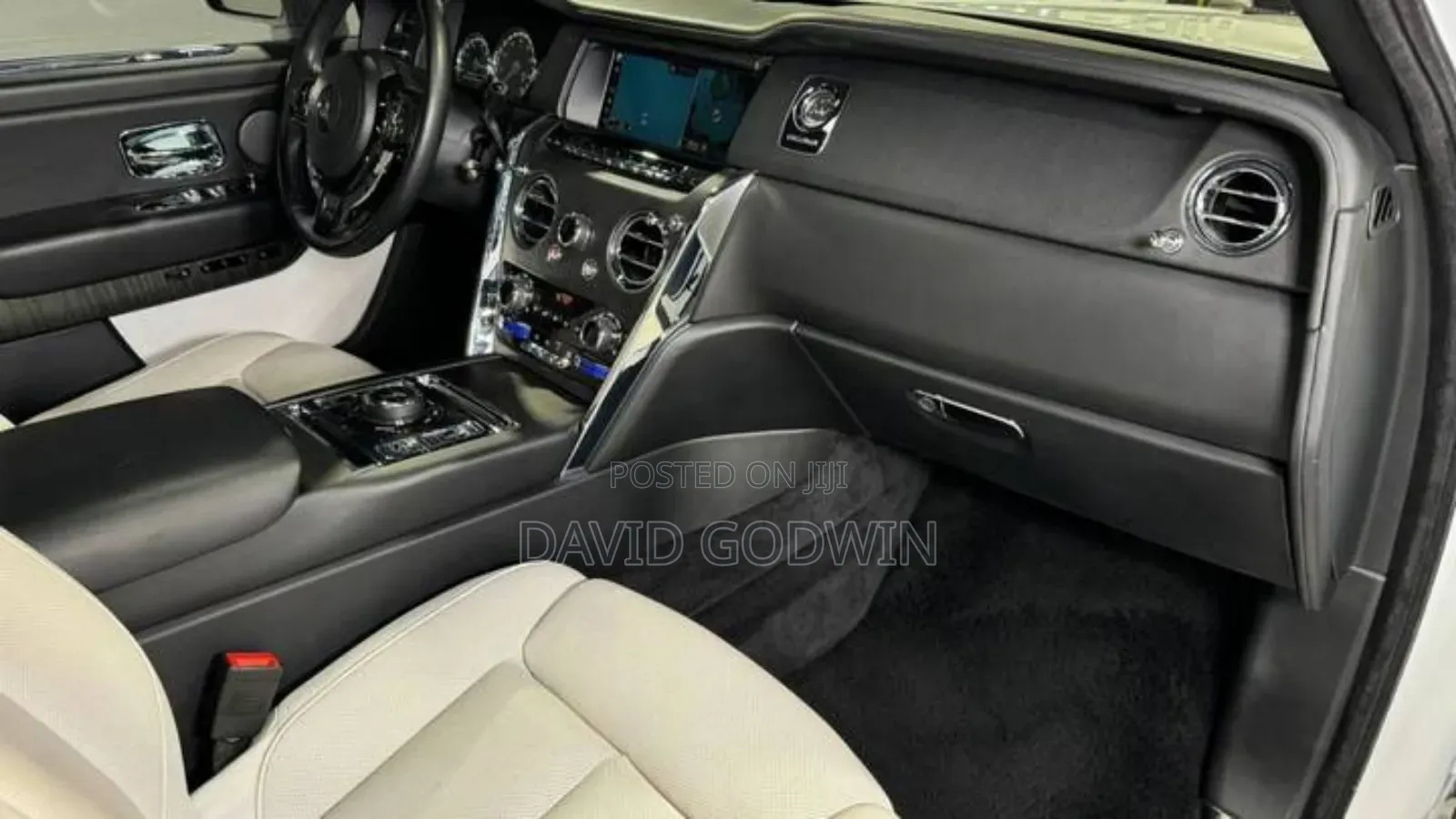 Rolls-Royce Cullinan Base 2019 White