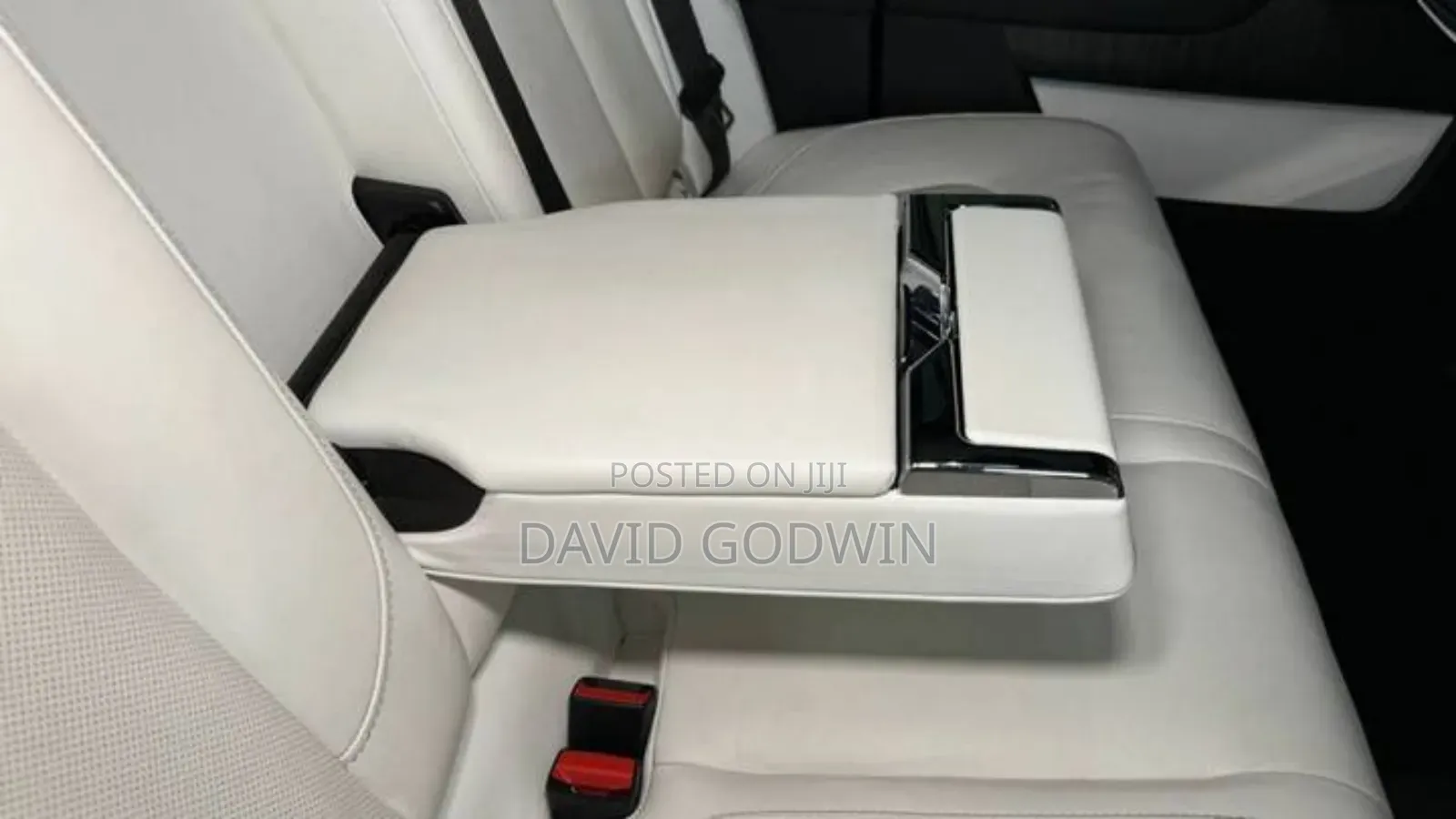 Rolls-Royce Cullinan Base 2019 White