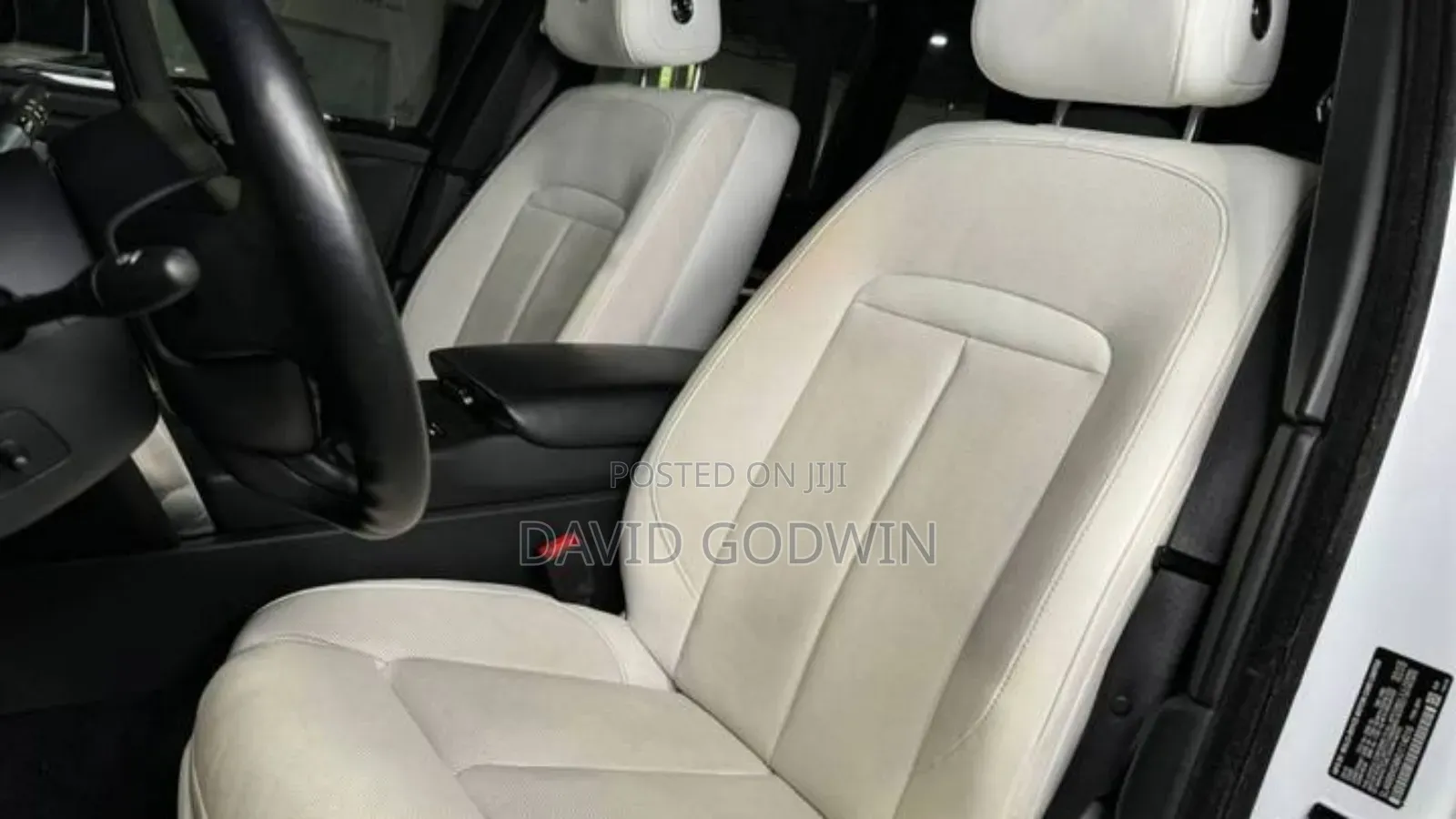 Rolls-Royce Cullinan Base 2019 White