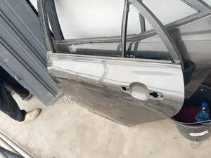 Toyota Corolla 09 Empty Door Back Left Side