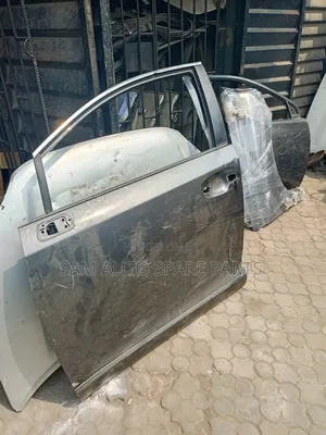 Toyota Venza Empty Door Front Left Side 2015 Model