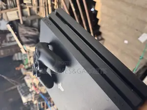 Neat London Used Playstation 4 Pro