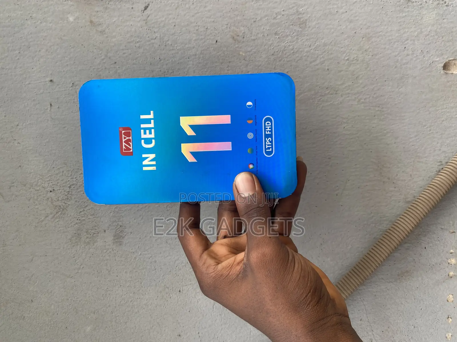 iPhone 11 Screen