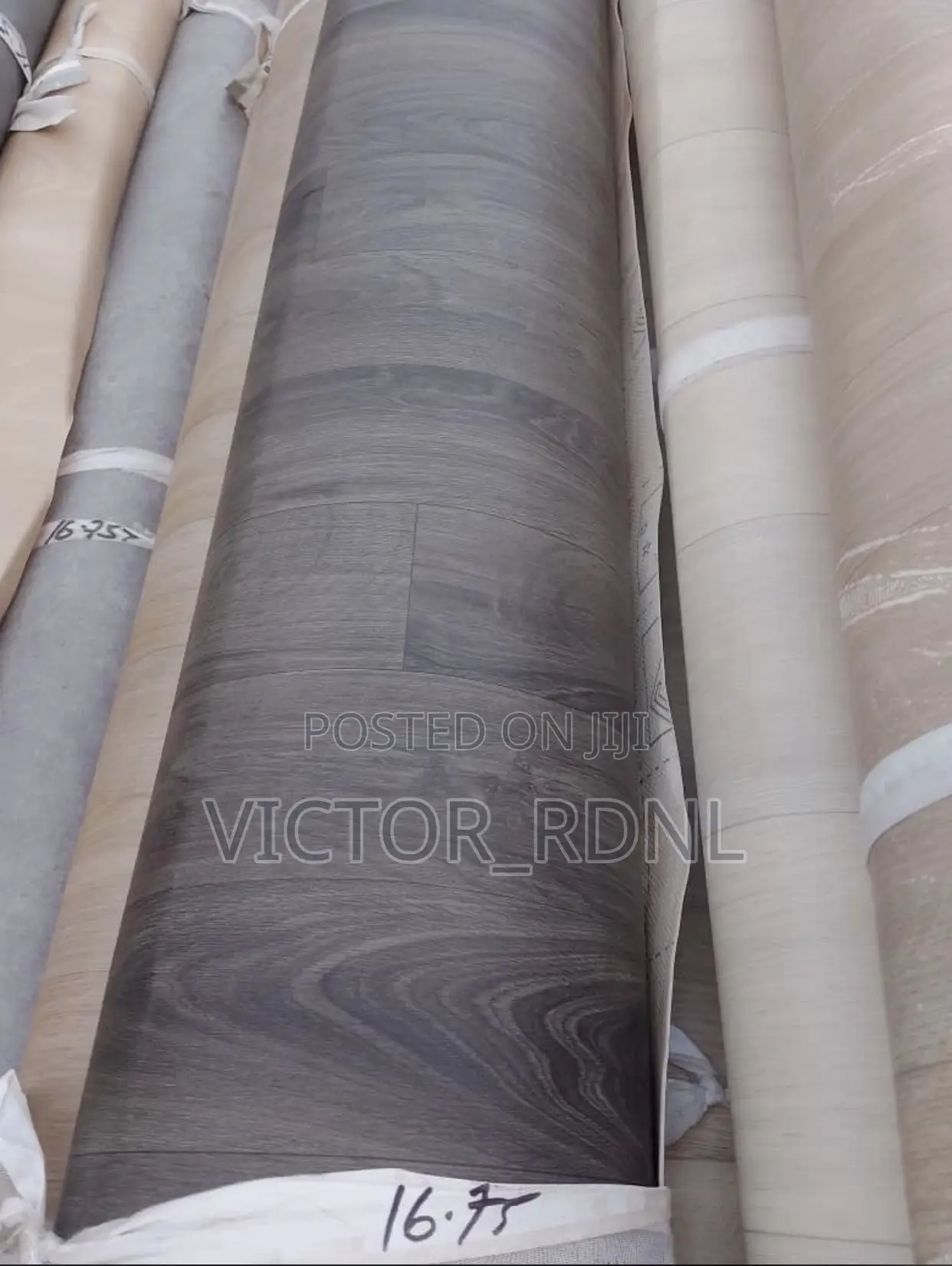 Floor Thick Carpet With Under Lay