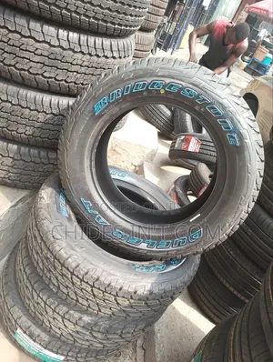 225/65/17 Brigdston Tire Original Warranty