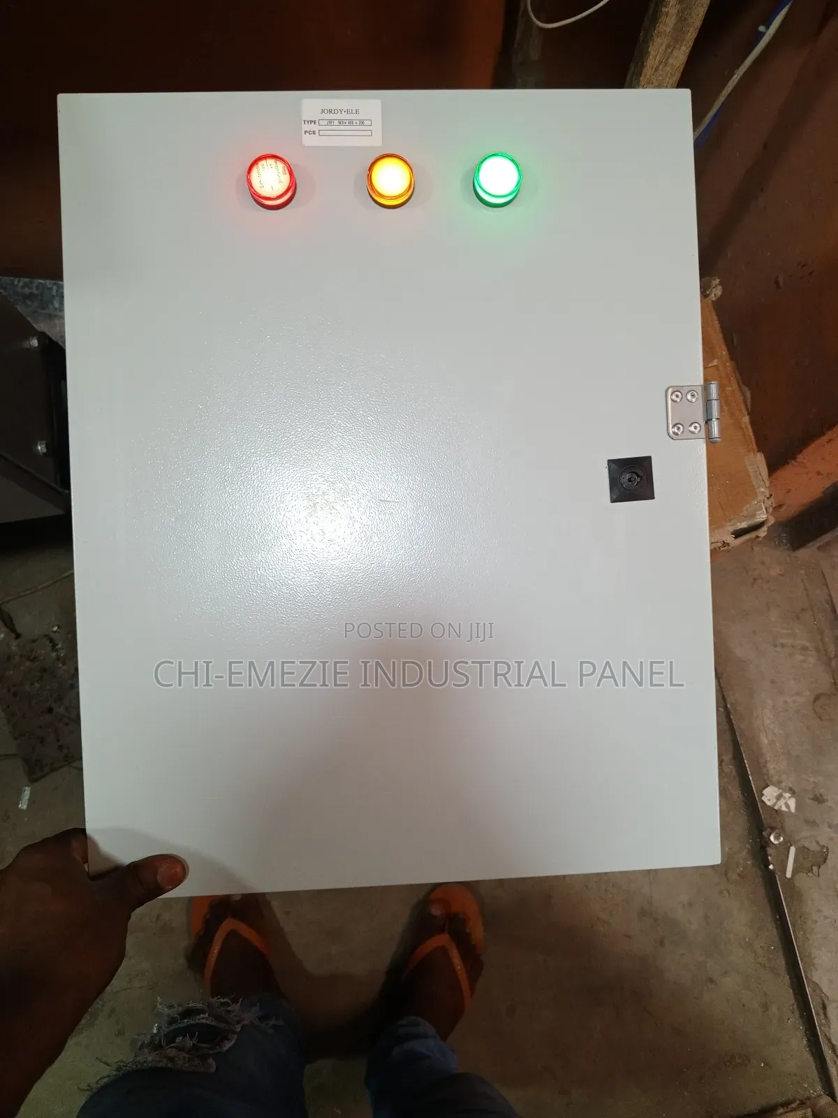 Busbar With Fuse